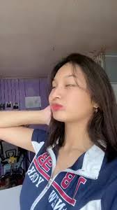 Kilig much naman Ang HenJiko. 😍 Bigla Kasing sumaya SI Henrick Nung Makita  Ang mahal niya na dumating. Todo effort naman SI Fujiko para e surprise SI  Henrick👏🎉