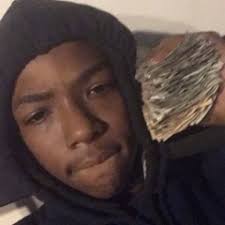 Stream Glizmo X Quwest