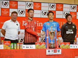 リヴァイ・アッカーマン (levi ackermann)は進撃の巨人に登場する架空の人物。 調査兵団の兵士長。人類最強の兵士として知られ、その実力は1人で1個旅団並の戦力とも噂される。 冷徹かつ無愛想。現実主義で口調も辛辣。 æœ­å¹Œvså·å´Žf ãƒ«ãƒ´ã‚¡ãƒ³ã‚«ãƒƒãƒ—æ±ºå‹å‰æ—¥ä¼šè¦‹è¦æ—¨ ã‚²ã‚­ã‚µã‚«