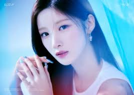 Yuki (Purple Kiss)/EL7Z UP activities