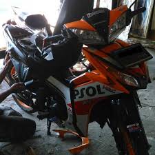Iqbal asked in mobil & transportasi. Pasang Stiker Doff Di Motor Bebek Berapa Biayanya Otomotif Liputan6 Com