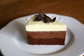 Hohe qualität, große auswahl und faire preise. Triple Chocolate Mousse Cake Petit World Citizen