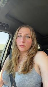 Chelsea Merritt's Instagram, Twitter & Facebook