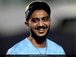 Indian Premier League: Axar Patel Joins Delhi Capitals Squad After  Recovering From COVID-19. Watch