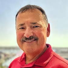 Stephen Badger's Instagram, Twitter & Facebook