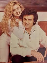 Cristiana ciacci è nata nel 1974 dalla relazione tra little tony e giuliana brugnoli, hostess di volo. Cristiana Ciacci E La Little Tony Family Palcoscenico