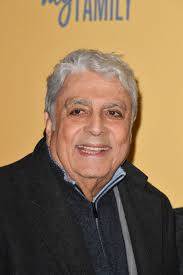 “Je peux vous l’avouer…” : à 85 ans, Enrico Macias fait une révélation sur  sa santé