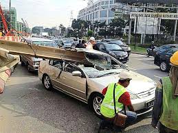 Lrt crash sparks fear, but commuters undeterred. Probe Into Accident At Lrt Site The Star