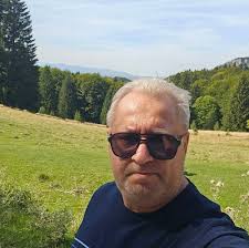 Toma Valentin (@toma.valentin.31) • Facebook