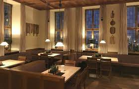 Selbstverständlich gibt es in kitzingen auch mehrere einrichtungen für die bildung unserer jugend. Hotel Deutsches Haus In Kitzingen Hotel De