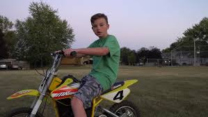 Dirt bikes have been very popular recently and these are no more limited to adults but young kids also find lots of attraction in these bikes. Razor Mx650 Dirt Rocket Ride Video Youtube