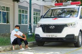 Thấy ngọc hải tài năng nhưng gặp khó khăn kinh tế, bầu đức đã hỗ trợ ngọc hải 400 triệu đồng để giải quyết vụ việc nhằm sớm trở lại tập trung chơi bóng. Ong Ä'oan Ngá»c Háº£i Ká»ƒ Chuyá»‡n Bá»‹ NgÆ°á»i Dan Cháº·n Ä'Æ°á»ng Buá»™c Ong Pháº£i Nháº­n Tiá»n á»§ng Há»™ Má»›i Cho Ä'i Bao NgÆ°á»i Lao Ä'á»™ng