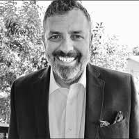 100+ "Larry Lee" profiles