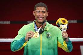 Acompanhe a primeira rodada do boxe feminino peso pena nas olimpíadas de tóquio, o canal bandsports transmite as lutas na madrugada de sábado a partir das 05h. Qolblsvsgvhsrm