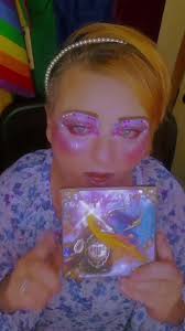 ✨ Wonderland Surprise ✨ I'm going live with a Drink Me palette 💫 One...