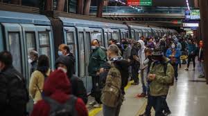 ¿a qué hora se inicia el toque de queda este miércoles 30 de junio? Cambio En El Toque De Queda Metro De Santiago Modifica Su Horario
