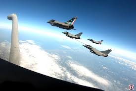 L'opération est dénoncée juste avant son lancement par des féministes, obligeant la société uber à suspendre cette. Vu Du Ciel Les Avions Rafale De La Marine Nationale Prennent De L Altitude