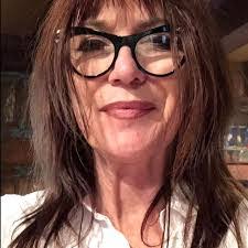 Leslie Eversole's Instagram, Twitter & Facebook