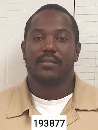 Derrick Darnell's Instagram, Twitter & Facebook