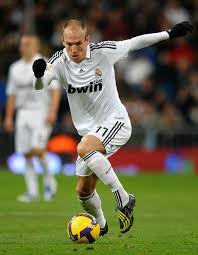 Arjen Robben In Real Madrid V Racing Santander La Liga Real Madrid Players Real Madrid Soccer Real Madrid Football Club