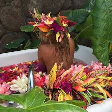 With a garden—or cupboard—full of blooms, how do you know which floral oils to try? Pin On St Tropica Coconut Oil Hair Mask