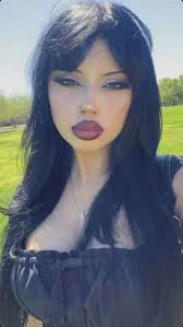 Brianna Comer (briannarosas71)