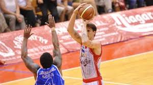 Un tiro che dopo una lunga sfida porta la unahotels alla vittoria sul campo dell' aquila trento. Basket Polonara Partita Perfettama Sassari Non