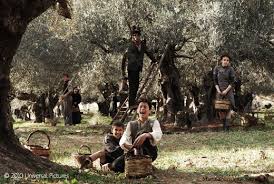 Baaria, a $30 million epic directed by giuseppe tornatore and filmed in italy, will be the first italian film in two. Baaria Eine Italienische Familiengeschichte Film Rezensionen De