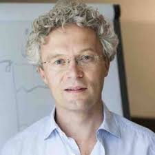 Dr. Philipp Kadelbach, LL.M. (Cape Town)