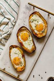 Vegetarian Potato Skin Egg Boats An Easy Brunch Or Breakfast For Dinner Idea Breakfast Vegetarian Breakfast Recipes Egg Recipes Egg Recipes For Breakfast