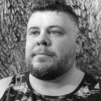 Nadia Laird's Instagram, Twitter & Facebook