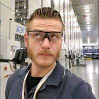 Bruce Lindberg's Instagram, Twitter & Facebook