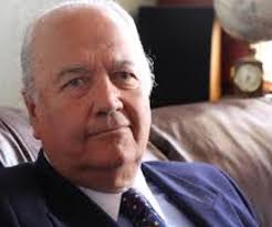 Jorge patricio arancibia reyes (born 17 september 1939) is a chilean politician and lawyer, militant from unión demócrata independiente (udi). Exigen Renuncia Del Ex Jefe De La Armada Jorge Arancibia Udi Que Firmo Agraviante Inserto Que Publico El Mercurio Hoy Es Funcionario Del Gobierno De Pinera
