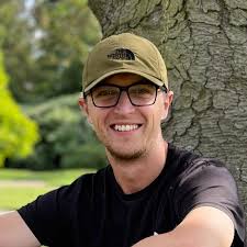 Easy-to-use interface coupled with powerful Al features makes the redaction  process seamless.