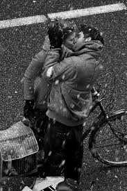 Snow Kiss Pictures Romantic Love Is Sweet