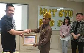 Namun, logam kuning masih mendekati level terendah multi bulan, pasalnya terjadi penguatan dolar as dan meningkatnya ekspektasi bahwa federal reserve as akan memulai pengurangan aset lebih cepat. Hut Ke 6 Pertumbuhan Rfb Surabaya Capai 106 Persen Bangsa Online Cepat Lugas Dan Akurat