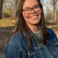 Molly Burger's Instagram, Twitter & Facebook