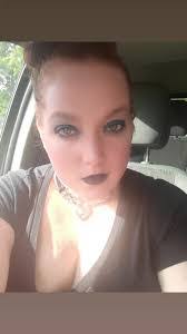 Kristen Kennelly's Instagram, Twitter & Facebook