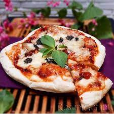 This Pizza From Resepgembul Might Be Mini Sized But Its Taste Is Nothing Mini Location Depok
