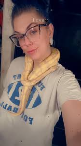 Are there any rodent breeders between Milwaukee and Green Bay?