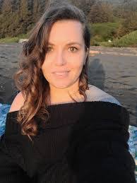 Lisa Chick's Instagram, Twitter & Facebook