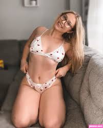 Zoe Grace | doitwithgraceeee | zoenot101 Nude Leaked Onlyfans Photo 13 -  Picazor EN