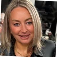 400+ "Kerry Brown" profiles