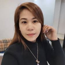 Ann June's Instagram, Twitter & Facebook