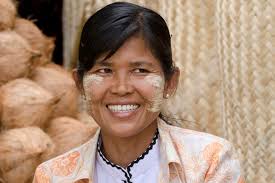 Em Mianmar, Thanaka é o segredo feminino para uma pele saudável