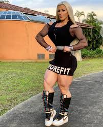 Anne Freitas - Free pics, galleries & more at Babepedia