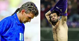 مواليد 18 فبراير 1967 عمره 54 طوله 1.74م وزنه 75 كيلوغرام حصل عام 1993 على جائزة أفضل لاعب في أوروبا وعلى جائزة أفضل. Ø¨Ø§Ù„ÙÙŠØ¯ÙŠÙˆ Ø±ÙˆØ¨Ø±ØªÙˆ Ø¨Ø§Ø¬ÙŠÙˆ ÙŠÙ‚Ø¯Ù… Ø¯Ø±Ø³ Ø§ Ù„Ù…Ø­Ù…Ø¯ ØµÙ„Ø§Ø­ Ø¹Ù…Ø±Ù‡ 24 Ø¹Ø§Ù… Ø§ Ù…Ù„Ø­Ù…Ø© Ø§Ù„ÙØ±Ø¹ÙˆÙ† ÙˆØ±ÙˆÙ…Ø§ ØªÙ†ØªÙ‡Ù‰ ÙÙ‰ 14 Ø£ØºØ³Ø·Ø³ Ùˆ6 Ù…ÙˆØ§Ø¹ÙŠØ¯ ØªØ§Ø±ÙŠØ®ÙŠØ© ØªÙ†ØªØ¸Ø± Ø§Ù„Ù†Ø¬Ù… Ø§Ù„Ù…ØµØ±Ù‰ ÙÙ‰ Ø§Ù„Ù…ÙˆØ³Ù… Ø§Ù„Ø¬Ø¯ÙŠØ¯ Ø¨Ù‚Ù…ÙŠØµ Ø§Ù„Ø¬ÙŠØ§Ù„ÙˆØ±ÙˆØ³Ù‰ Ø§Ù„ÙŠÙˆÙ… Ø§Ù„Ø³Ø§Ø¨Ø¹