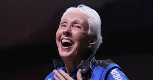 Wally Funk, a North Texas aviation pioneer, has died. Here's how she broke barriers