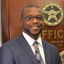 Derrick Silas (@derrickgsilas)