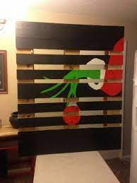 Includes how the grinch stole christmas outdoor decorations of all sizes and prices. Grinch Pallet Christmas Decorations Crafts Christmas